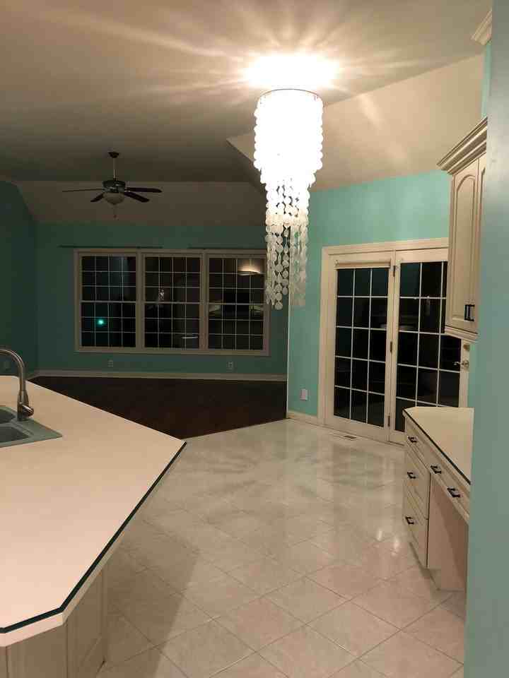 3713 Cambridge Dr - Photo 4 of 13