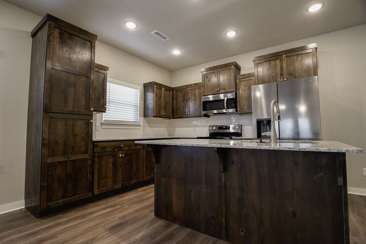 712 N Salem Rd - Photo 7 of 31