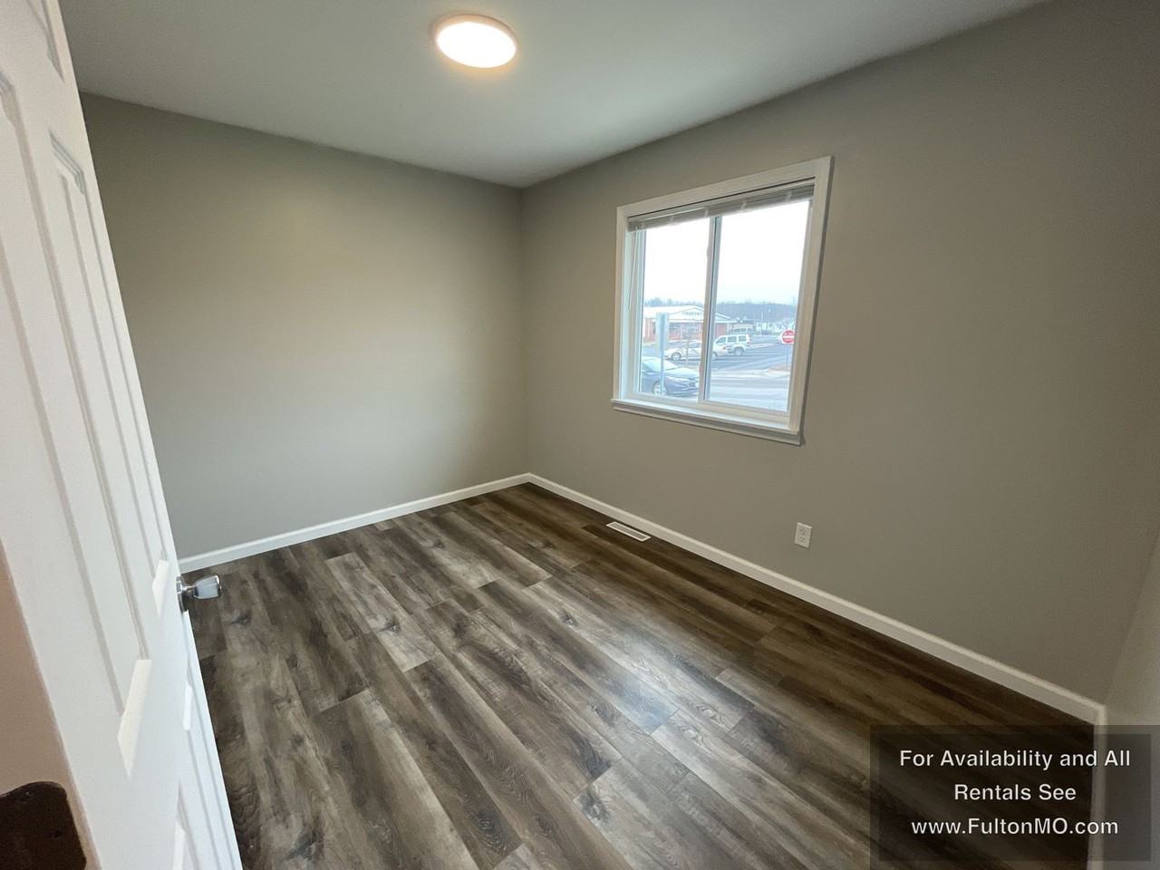 300 Market St - Photo 6 of 19