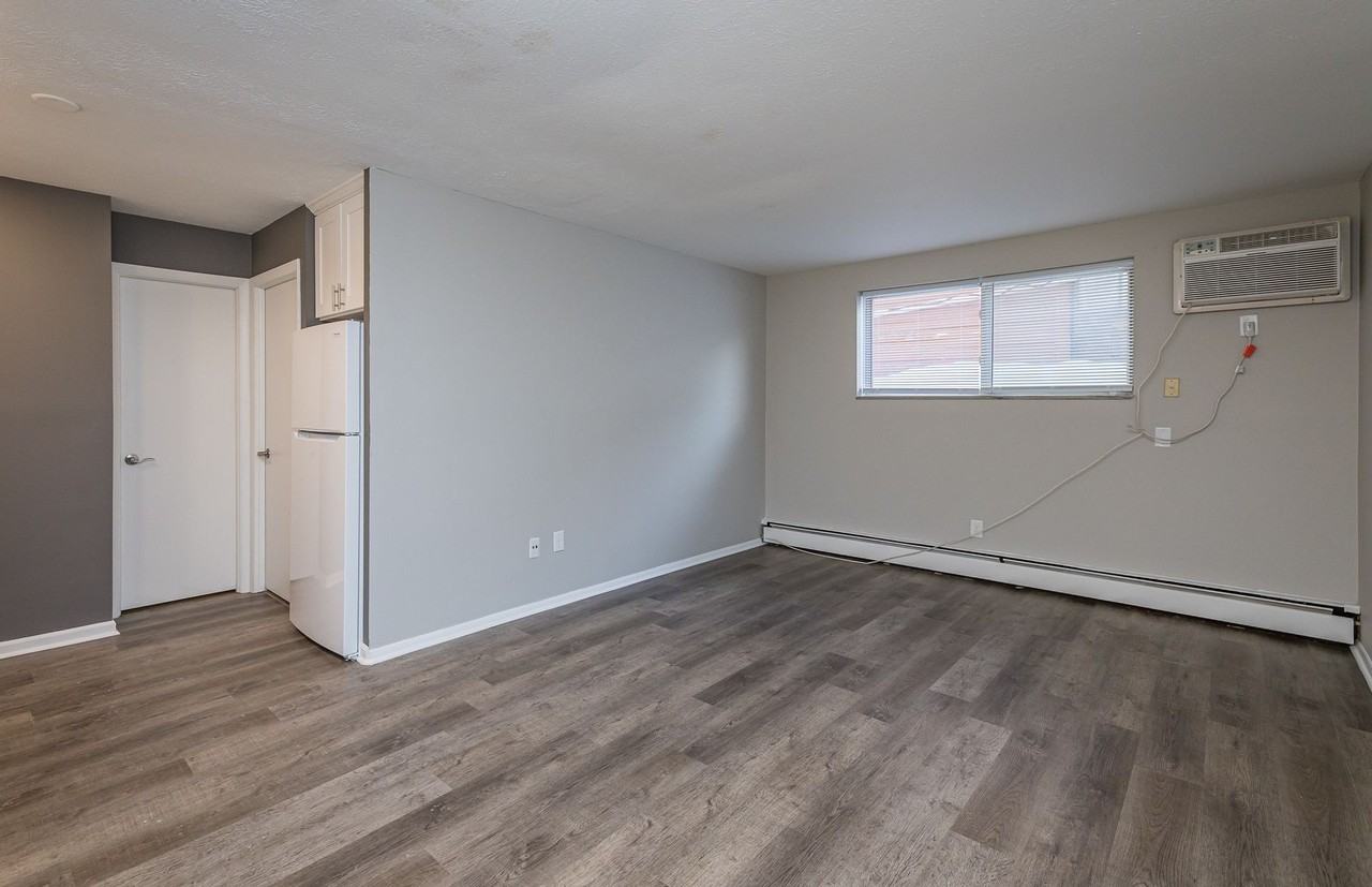 Lakewood Pointe - Photo 3 of 22