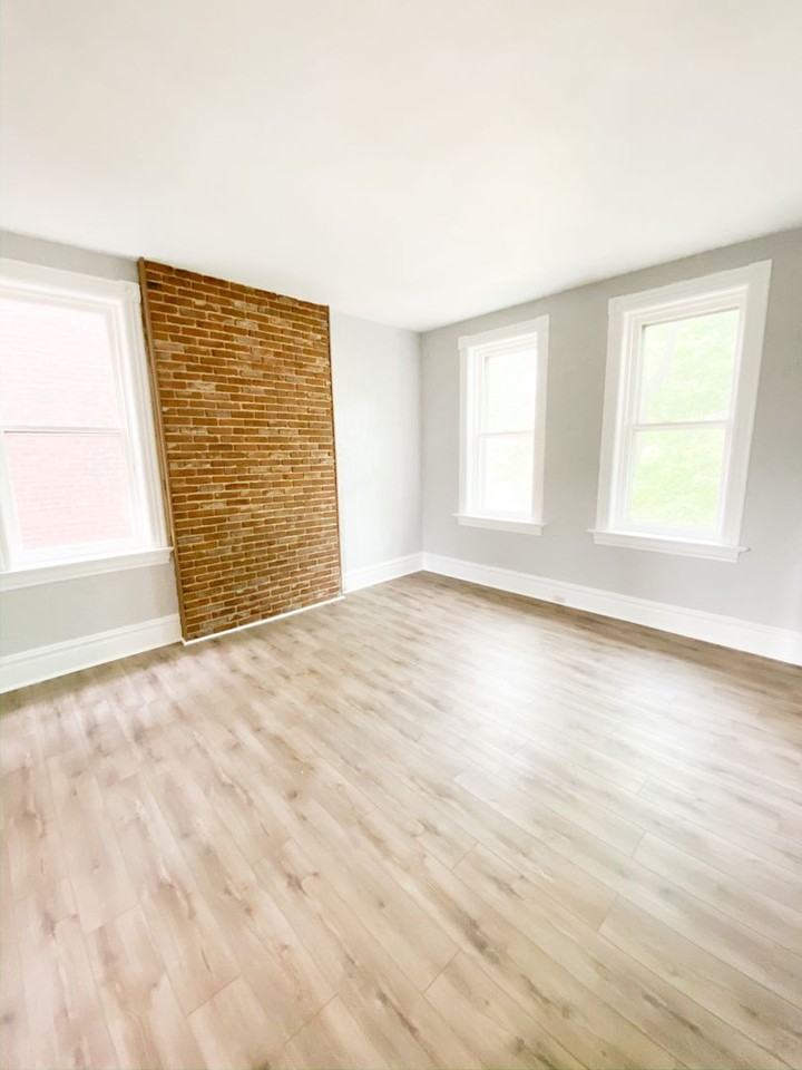 4450 Pennsylvania Ave - Photo 5 of 6