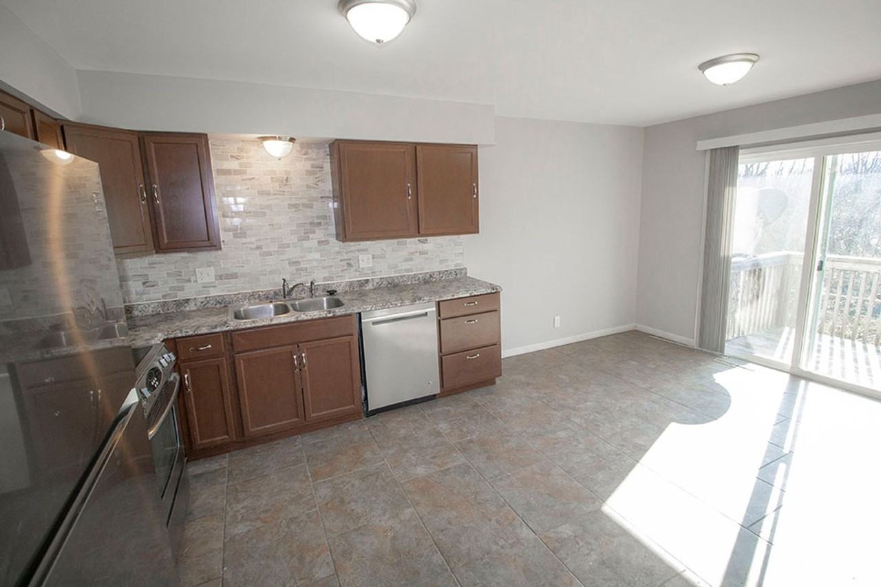 4240 E Santa Barbara Dr - Photo 7 of 29