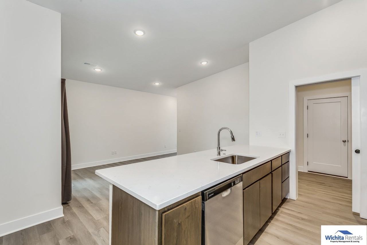 9925 E Annabelle Cir - Photo 5 of 15