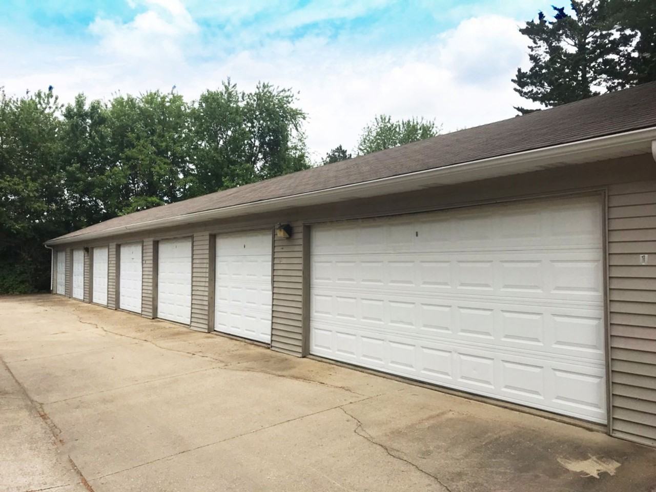 6 Hartwell Ct by Royse + Brinkmeyer - Photo 3 of 3