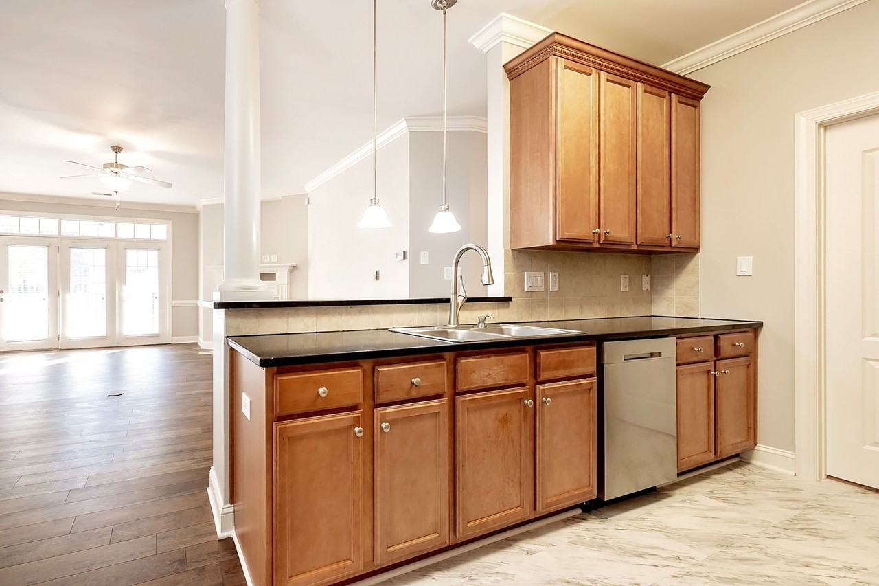 1931 Dante Ln #102 - Photo 6 of 29