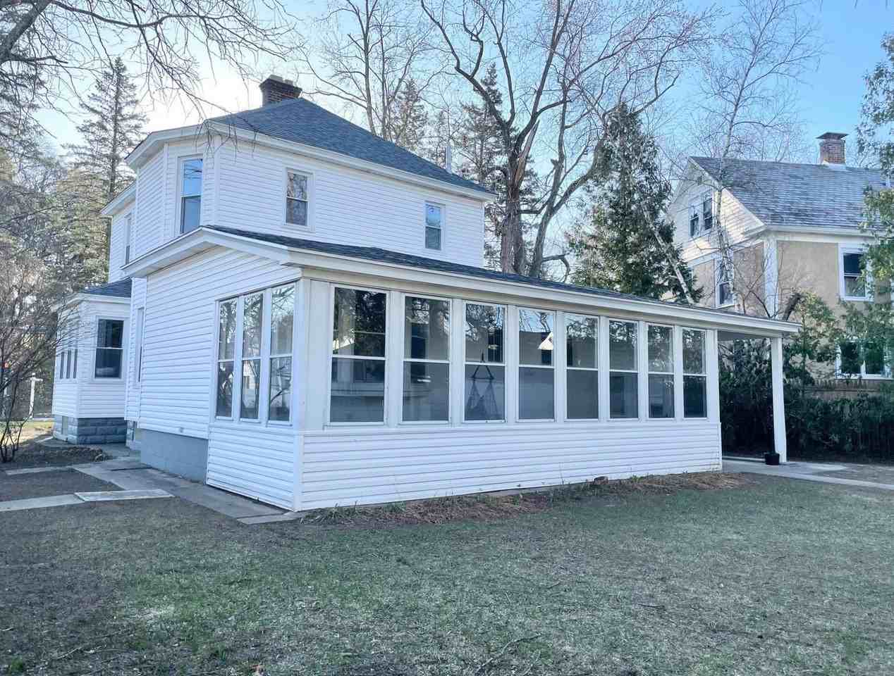 237 N Ballston Ave - Photo 2 of 39