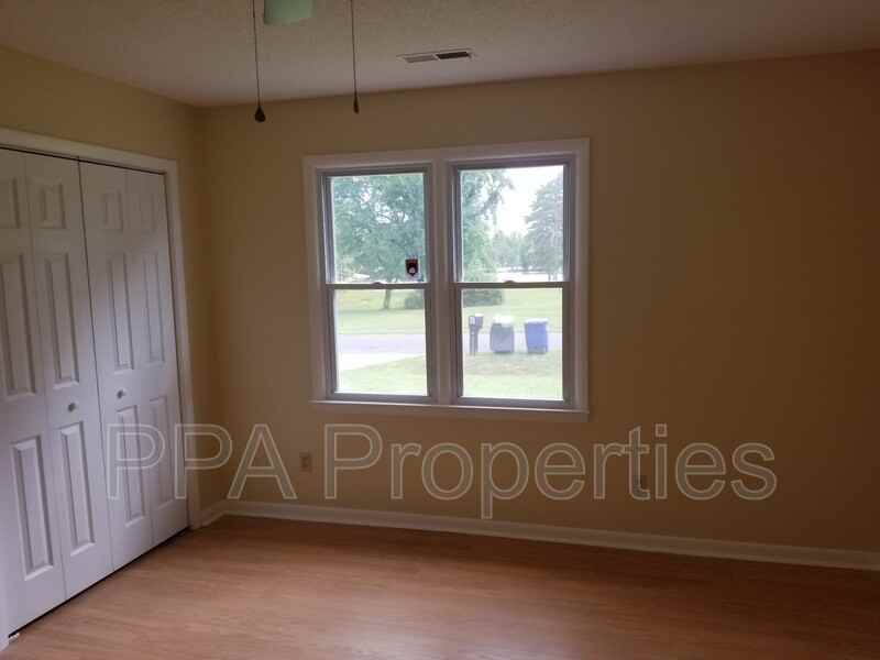 2892 Willow Cove Dr - Photo 2 of 8