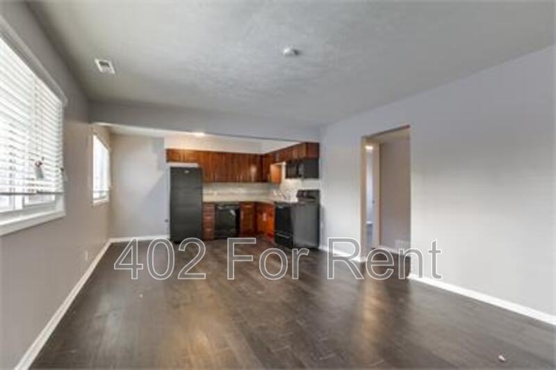 3 N 45th St - Photo 4 of 15