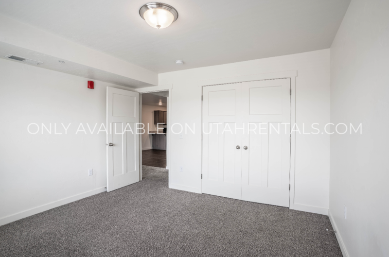 722 E St #301 - Photo 7 of 17