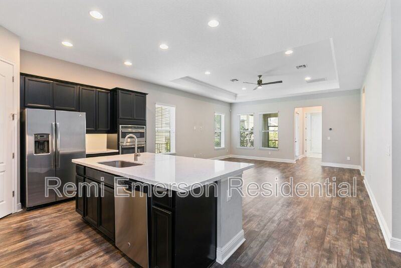 9211 Neher St - Photo 4 of 29