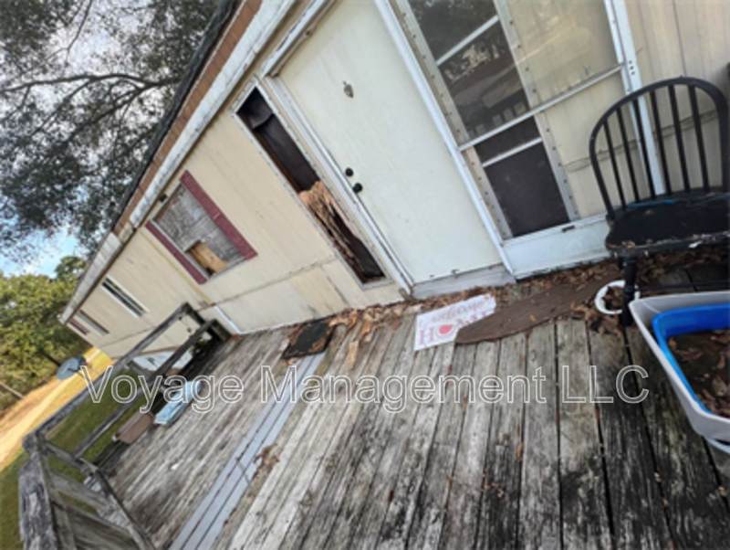 161 Sleepy Hollow Dr - Photo 2 of 11