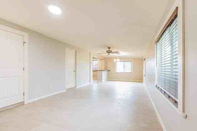7034 South Leary Drive - Photo 2 of 5