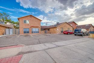10512 Ashwood Dr #A - Photo 1 of 1