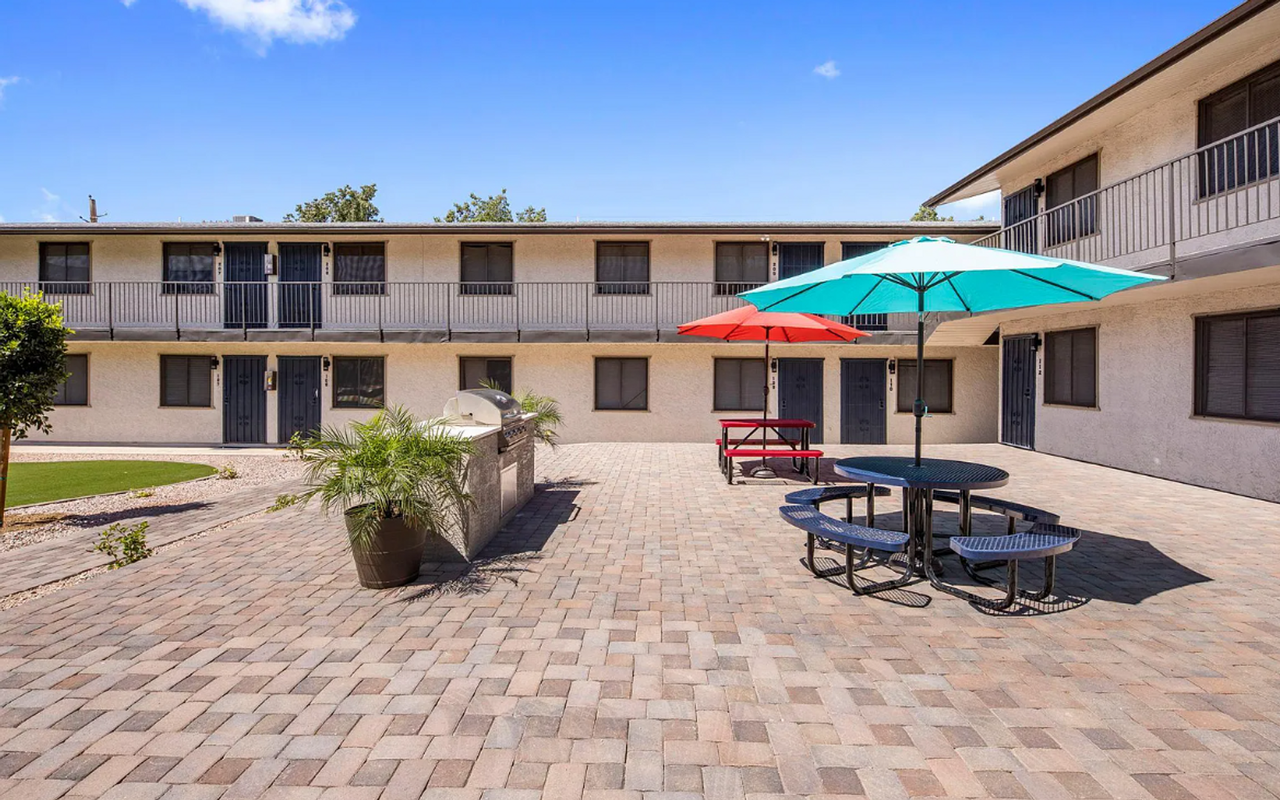 2216 E Eugie Ter #207 - Photo 5 of 9