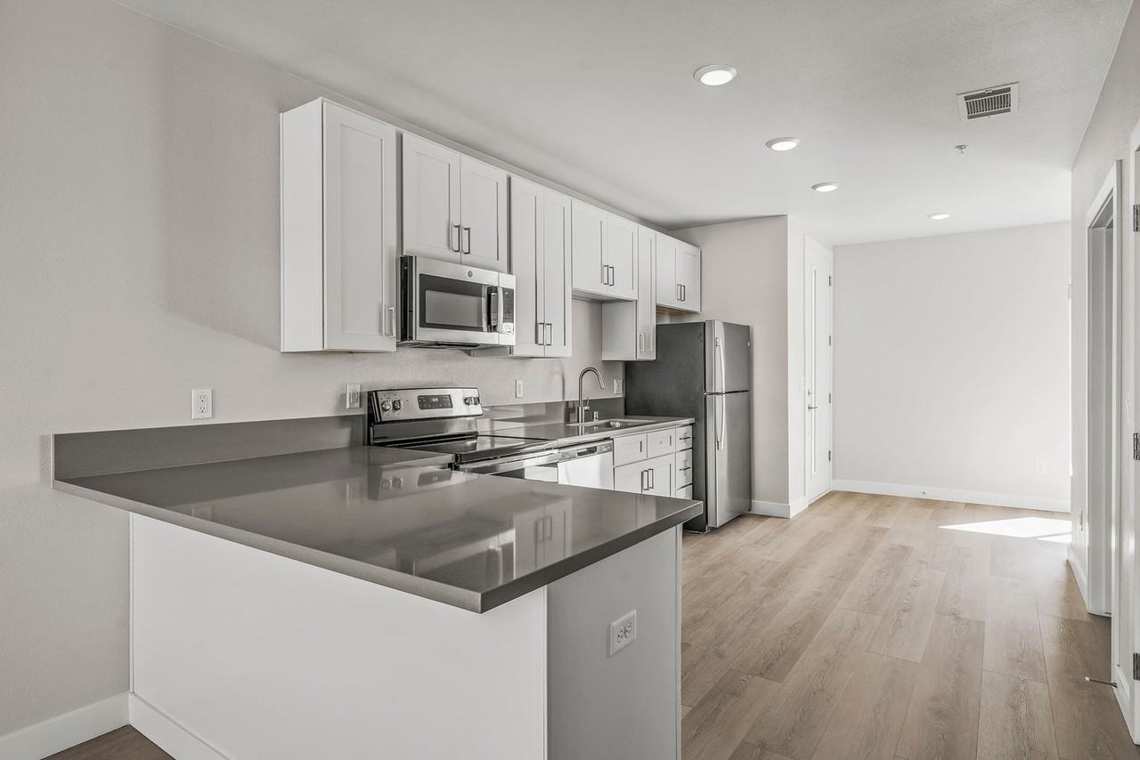 Stonecreek Apartments - Photo 7 of 16