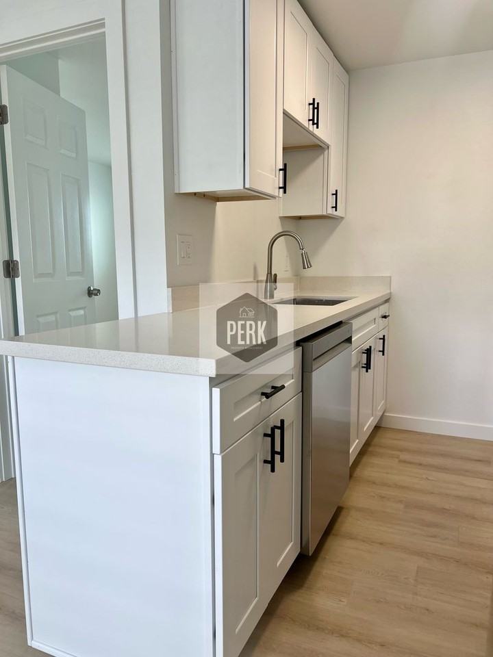 Horton Apartments - Photo 3 of 19