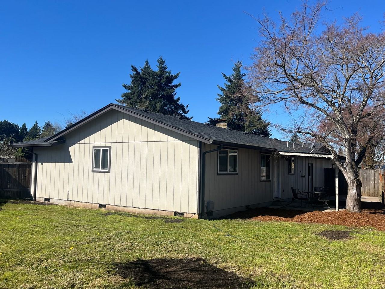 1543 Juhl St - Photo 2 of 23