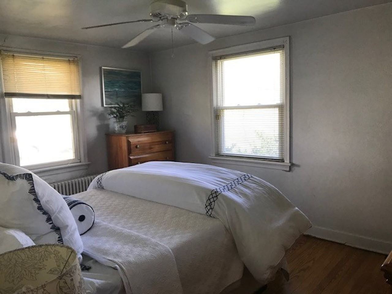 1010 Calhoun St - Photo 3 of 7