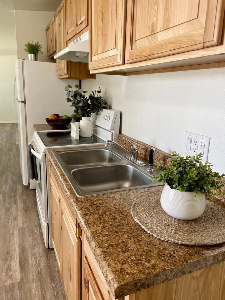 1006 N Jefferson Ave - Photo 3 of 15