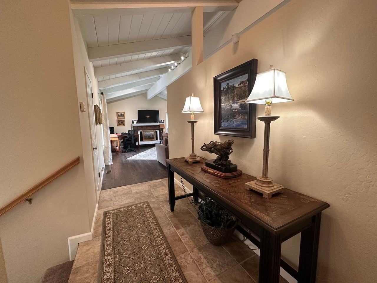 214 Mar Vista Dr - Photo 2 of 32