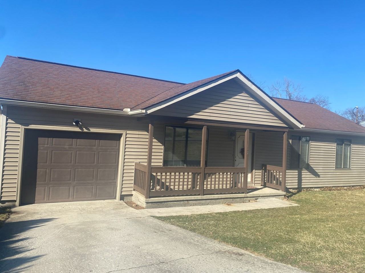 162 E Hillview Dr - Photo 3 of 14