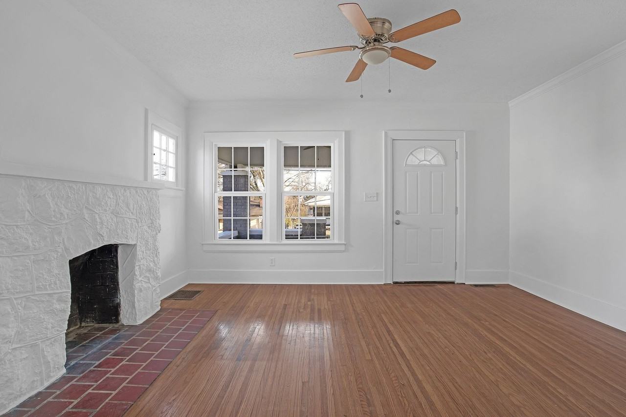 409 Booth Rd - Photo 2 of 12