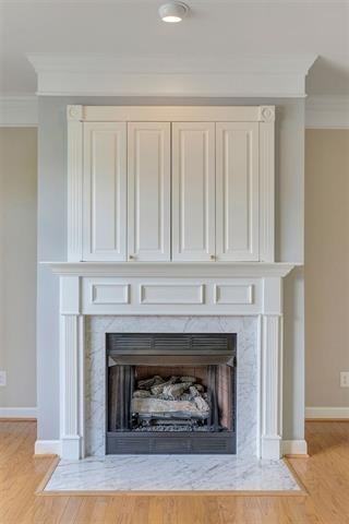 1059 Bristlecone Ln - Photo 3 of 33