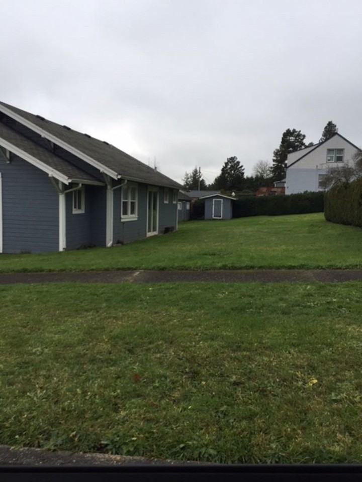 154 Se 11th St - Photo 2 of 22