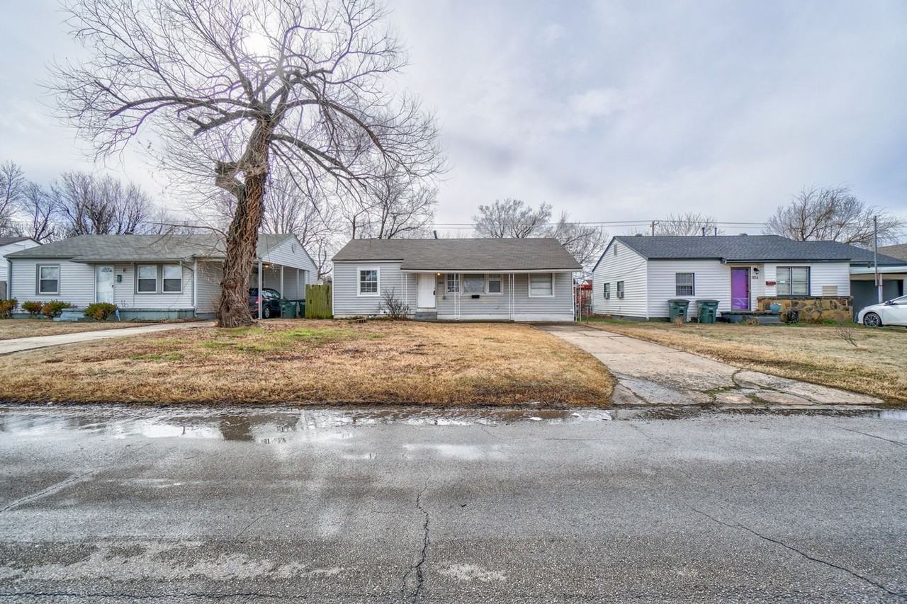 3900 Mallard Dr - Photo 2 of 39