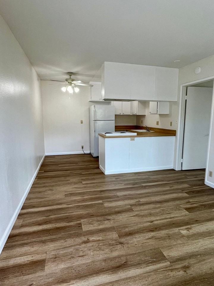 4960 Clairemont Mesa Blvd #207 - Photo 4 of 11