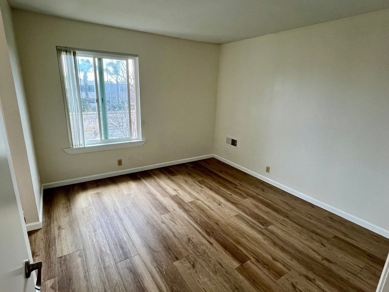 4960 Clairemont Mesa Blvd #207 - Photo 6 of 11