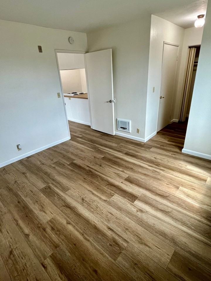 4960 Clairemont Mesa Blvd #207 - Photo 7 of 11