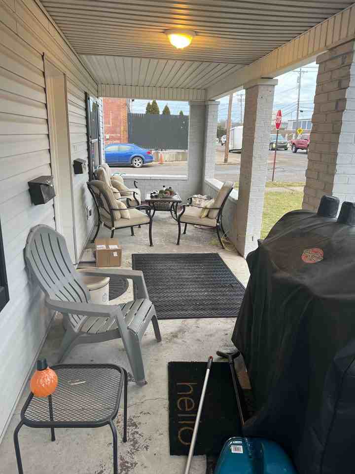 100 Fountain Ave - Photo 3 of 7