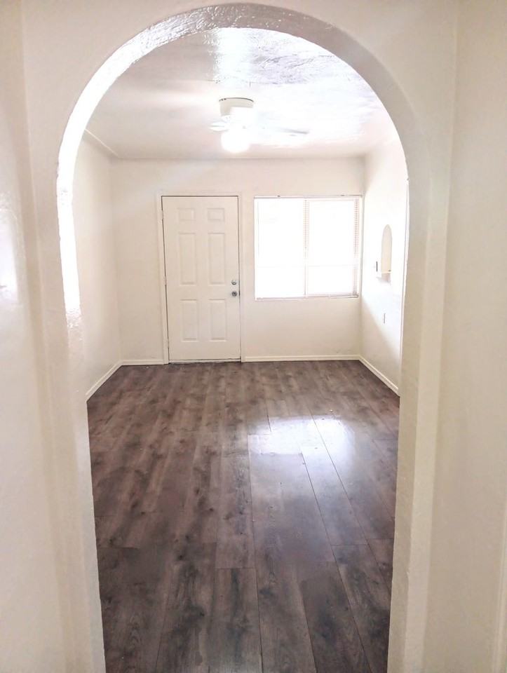 Geronimo2803-09 - Photo 4 of 33