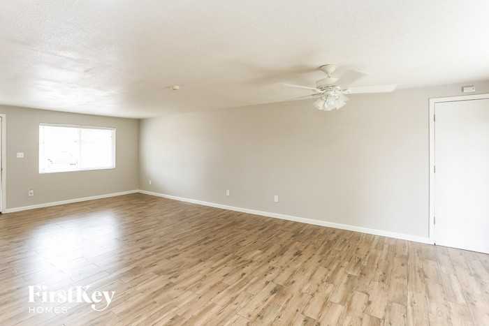 3731 E Surrey Ave - Photo 3 of 15