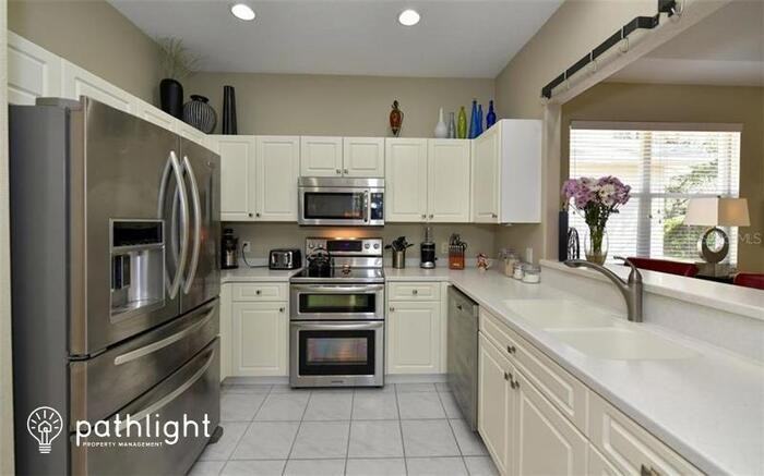 3026 Woodland Fern Dr - Photo 2 of 14
