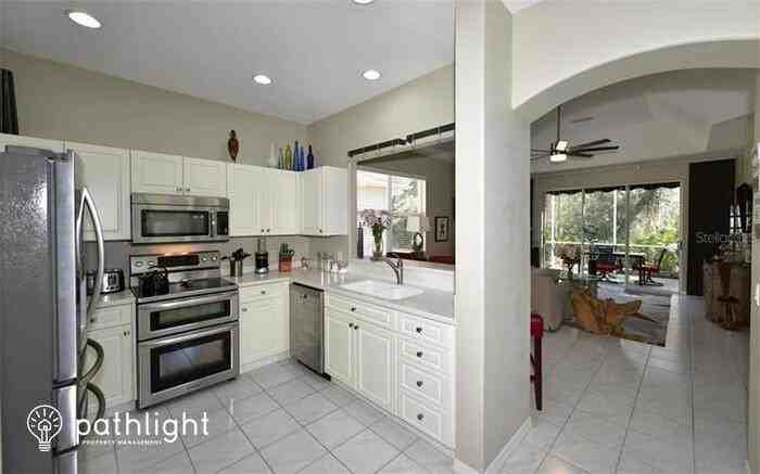 3026 Woodland Fern Dr - Photo 3 of 14