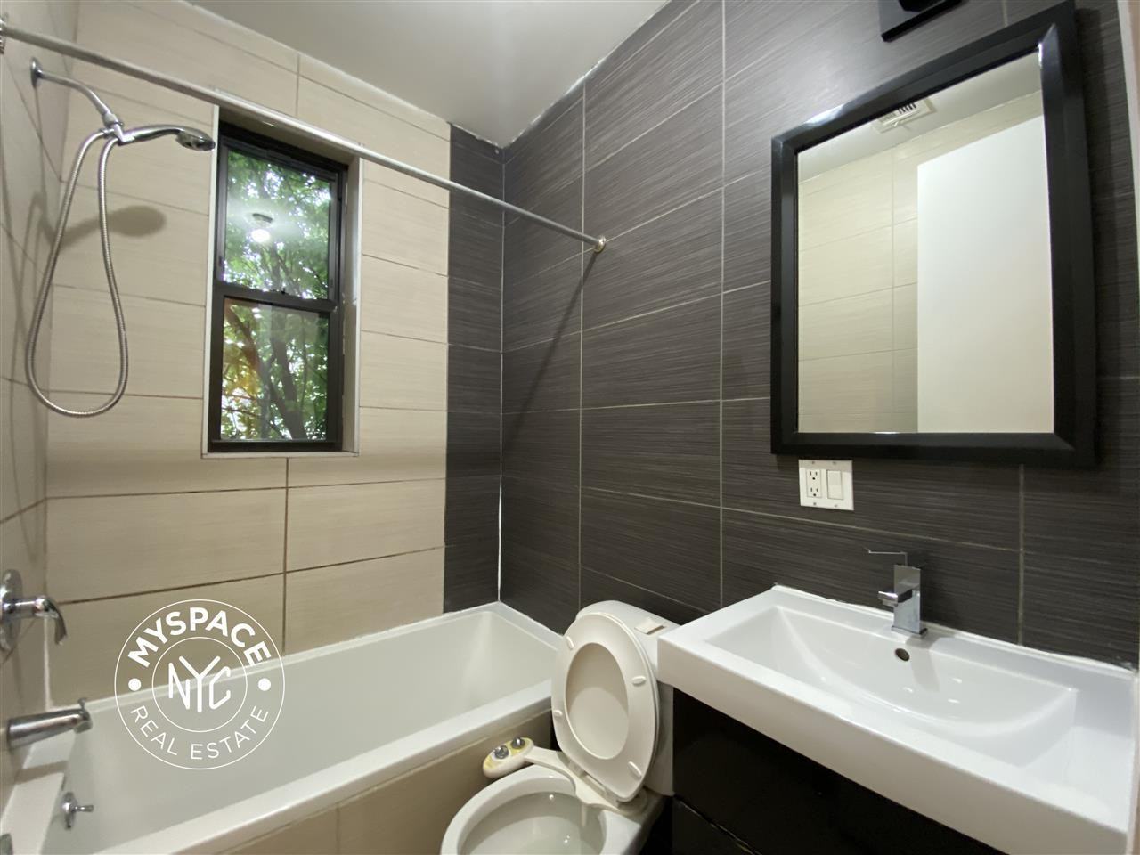 711 Saint Marks Ave #1d - Photo 7 of 7