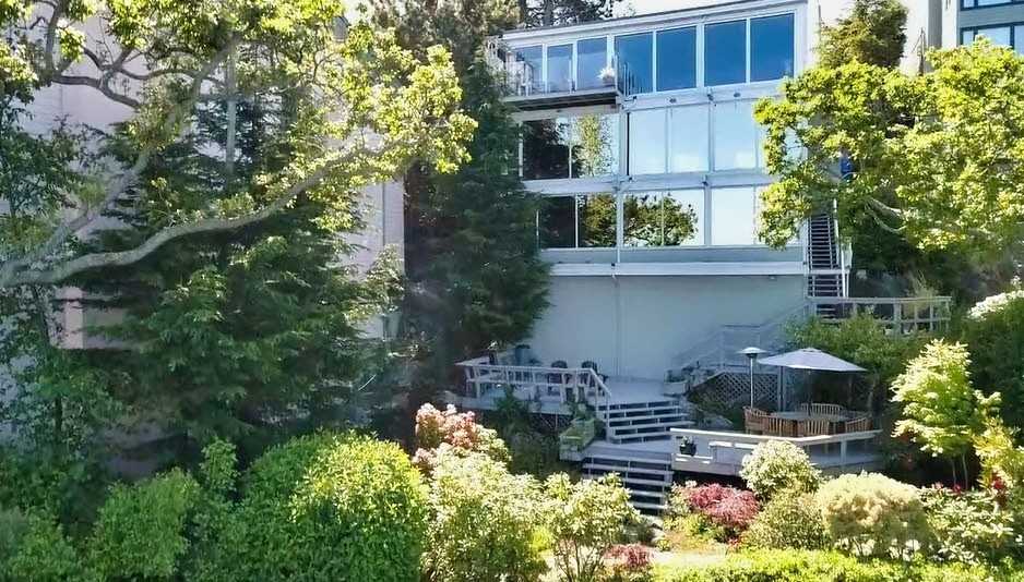 305 King George Terrace - Photo 3 of 43