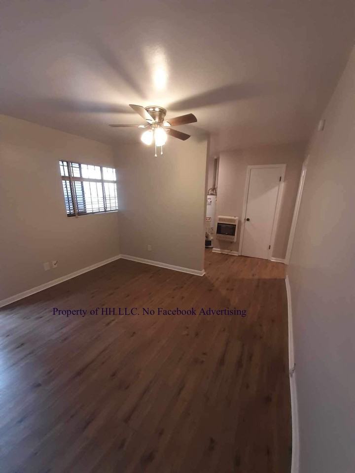 202 Dunbar St #208 - Photo 5 of 16