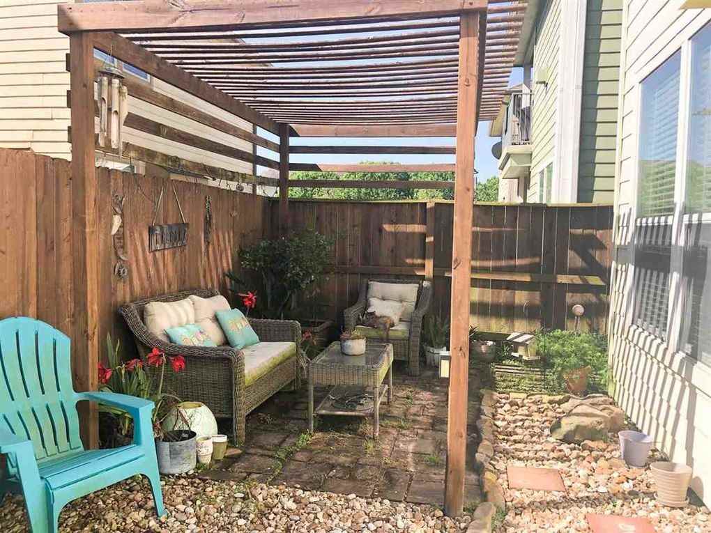 2670 Cedar Springs Ln #NA - Photo 2 of 10