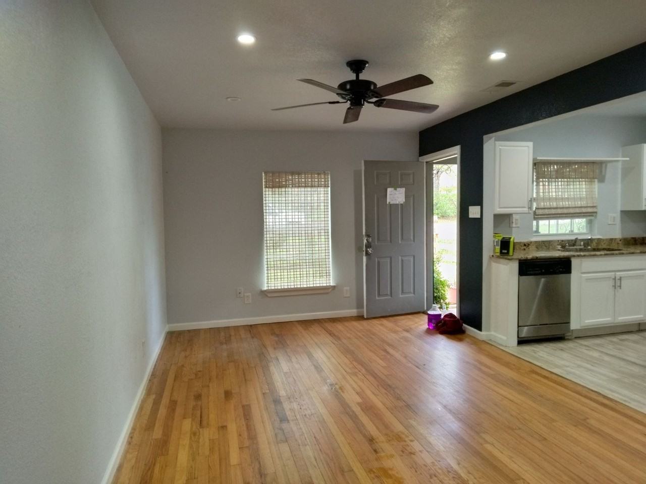 1554 Danube Dr - Photo 2 of 12