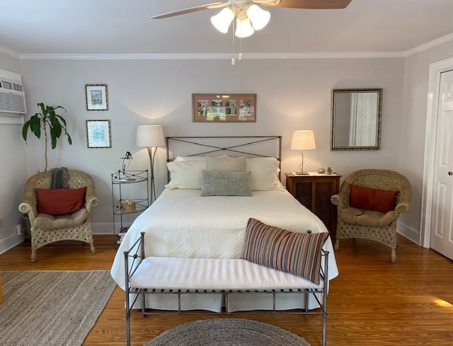 817 E 41st St #817-1-2 - Photo 2 of 8