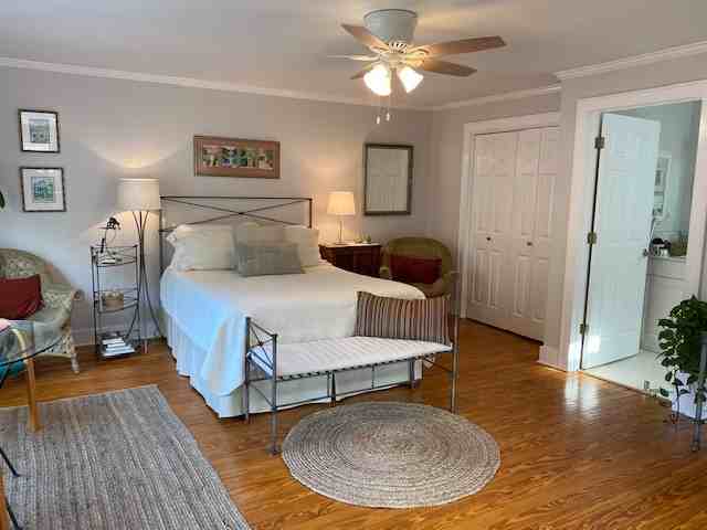 817 E 41st St #817-1-2 - Photo 3 of 8