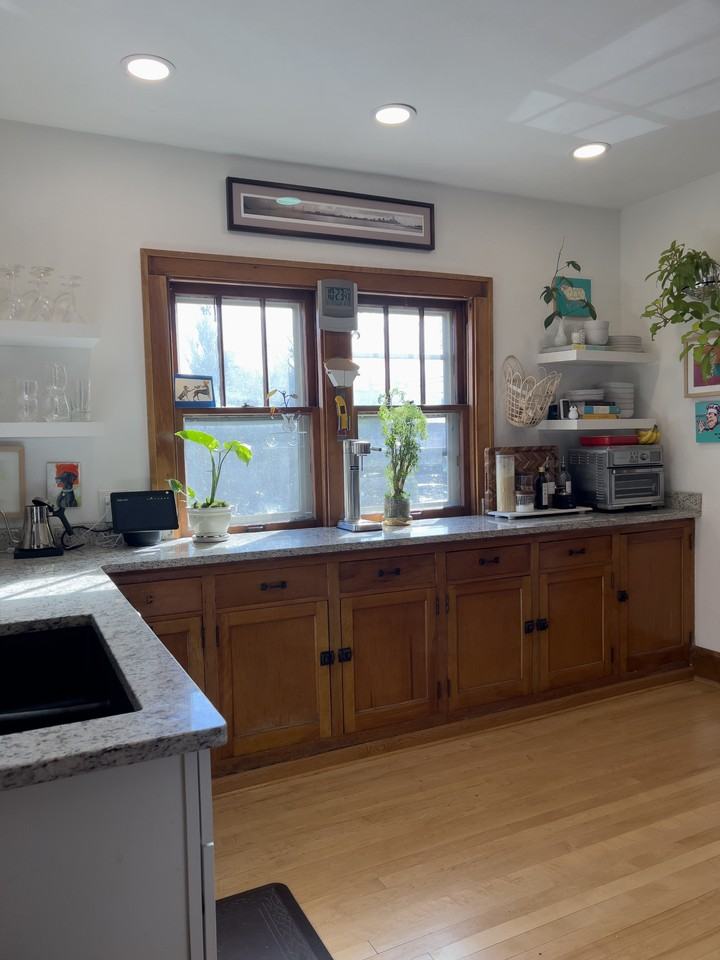 5915 W Bluemound Rd - Photo 4 of 14