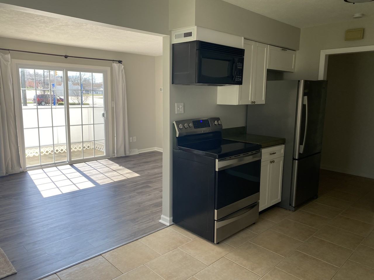 6577 Engle Rd #41D - Photo 2 of 12