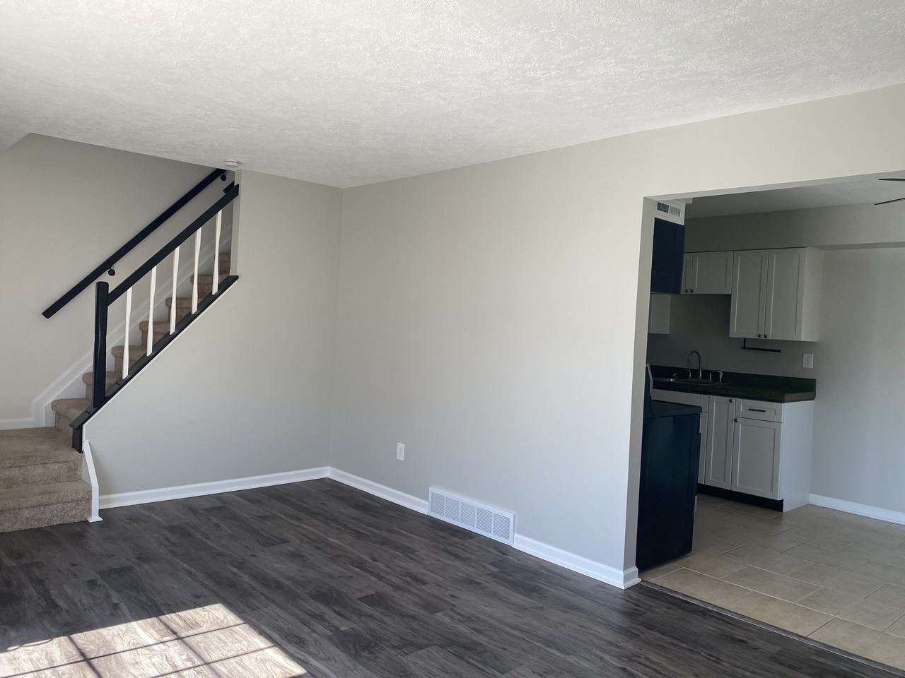 6577 Engle Rd #41D - Photo 3 of 12