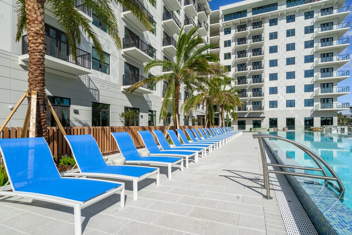 5498 Bay Center Dr #3 - Photo 6 of 27