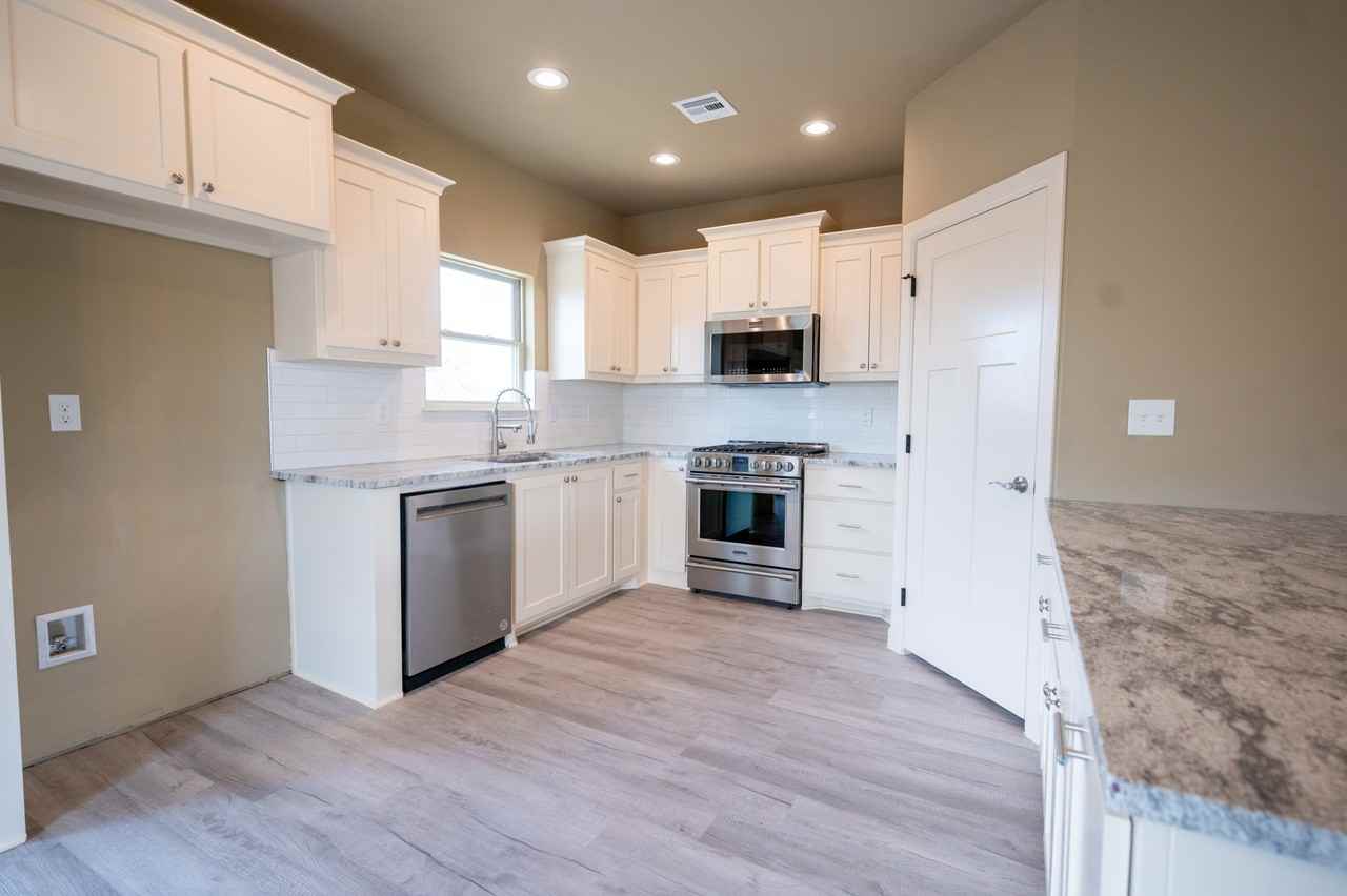 514 Oak Ridge Dr #NA - Photo 4 of 29