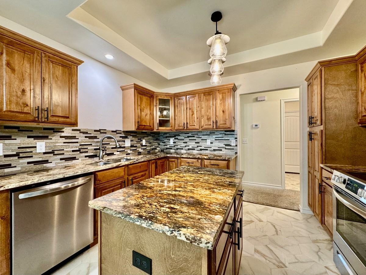 308 N Lockeport Dr #1 - Photo 6 of 22